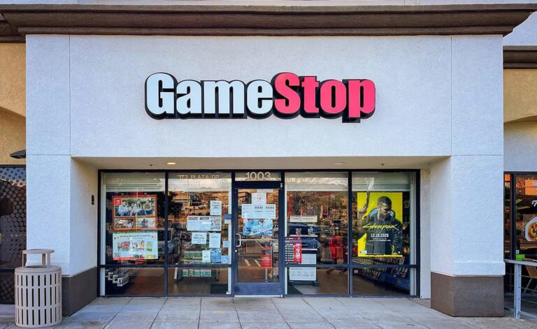 GameStop bereidt bod voor op eBay, dat bijna vier keer zo groot is