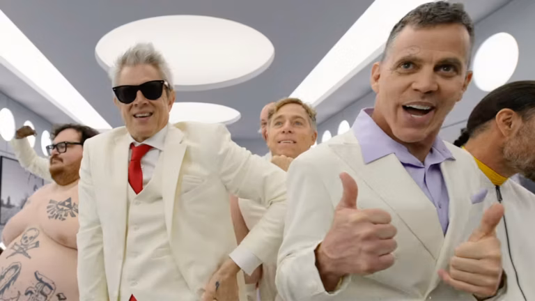 Check de nieuwe trailer van Jackass: Best and Last