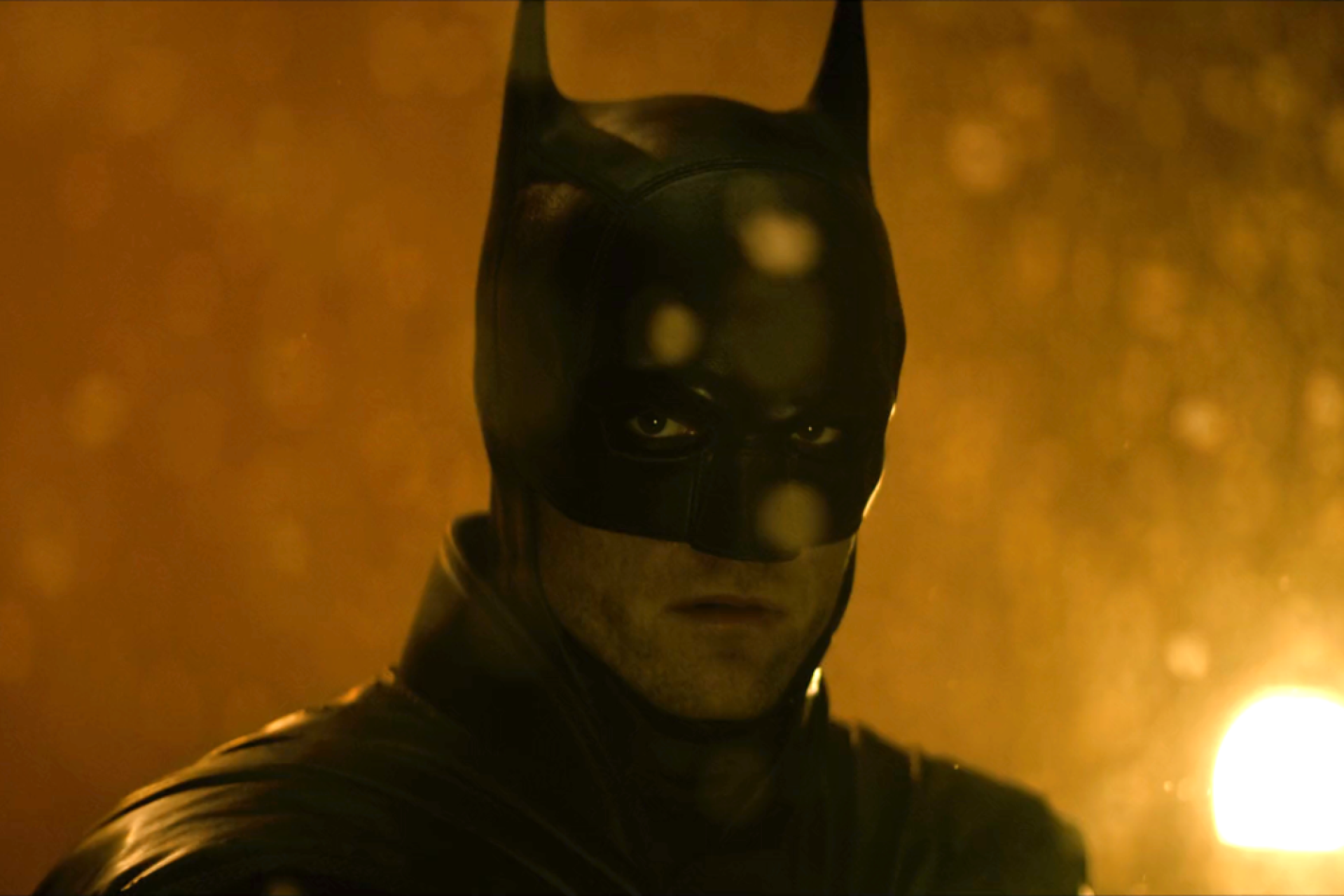 The Batman Part II uitgesteld naar februari 2028, eerste beelden van Pattinson opgedoken
